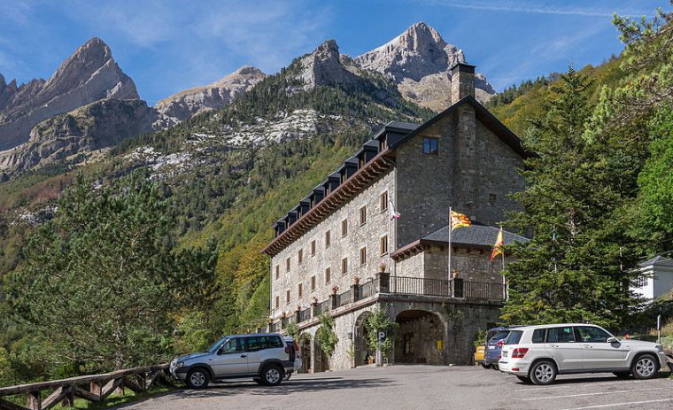 Spain Pyrenees, Pineta Valley, Pineta Valley , Walkopedia