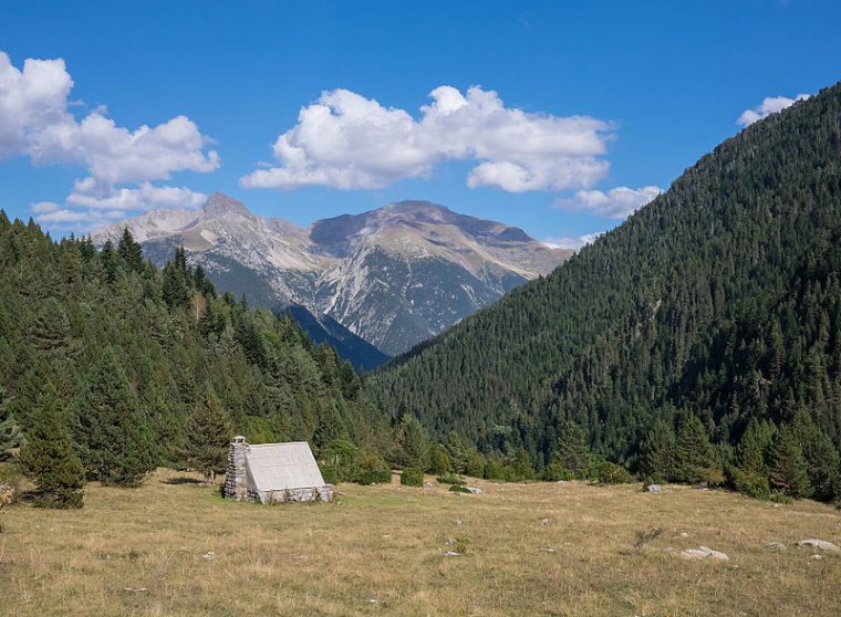 Spain Pyrenees, Pineta Valley, Pineta Valley, Refuge , Walkopedia