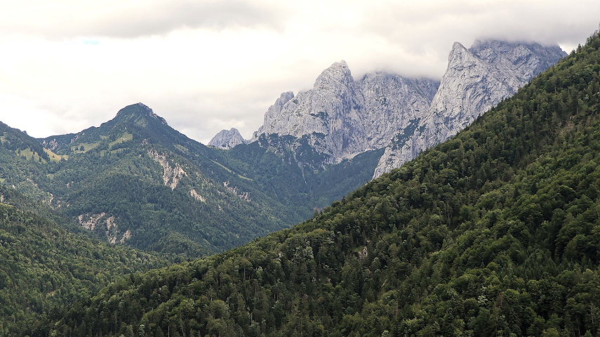 Austria Kaisergebirge, Kaisergebirge, Vorderkaiserfelden , Walkopedia