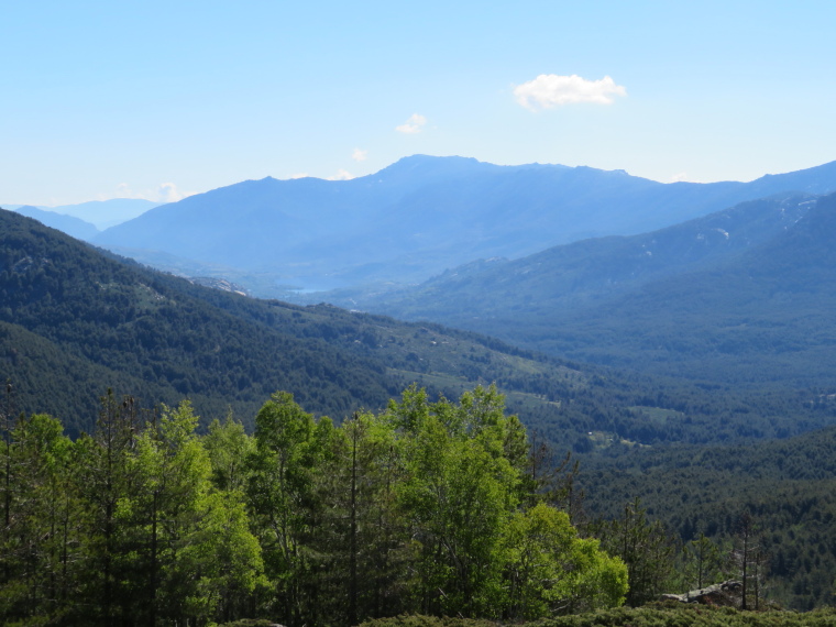 France Corsica: Northern Highlands, Evisa to Col de Vergio, Niellu valley from near Col de Vergio, Walkopedia