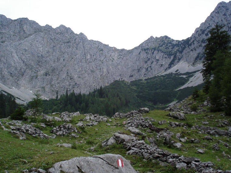 Austria, Northern Limestone Alps, Kaisergebirge - Pyramidenspitze , Walkopedia