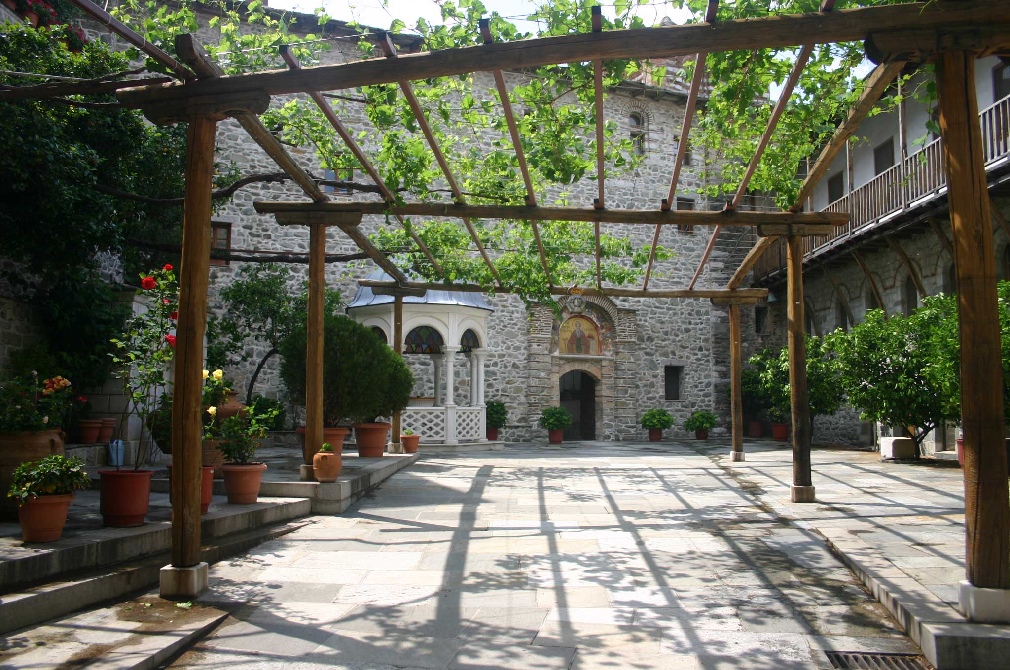 Greece, Mount Athos, Mt Athos - Grigoriou Courtyard, Walkopedia