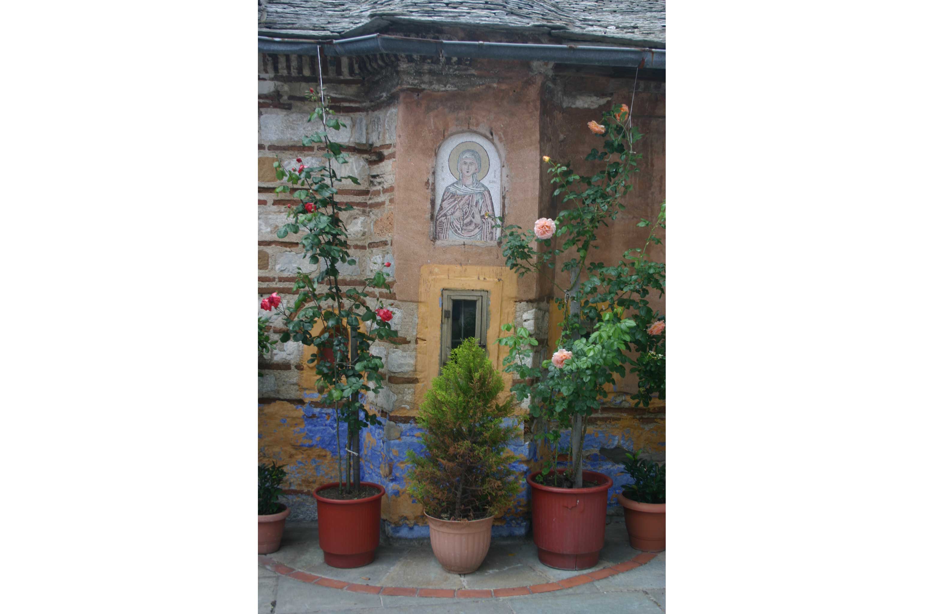 Greece, Mount Athos, Mt Athos - Grigoriou Courtyard, Walkopedia