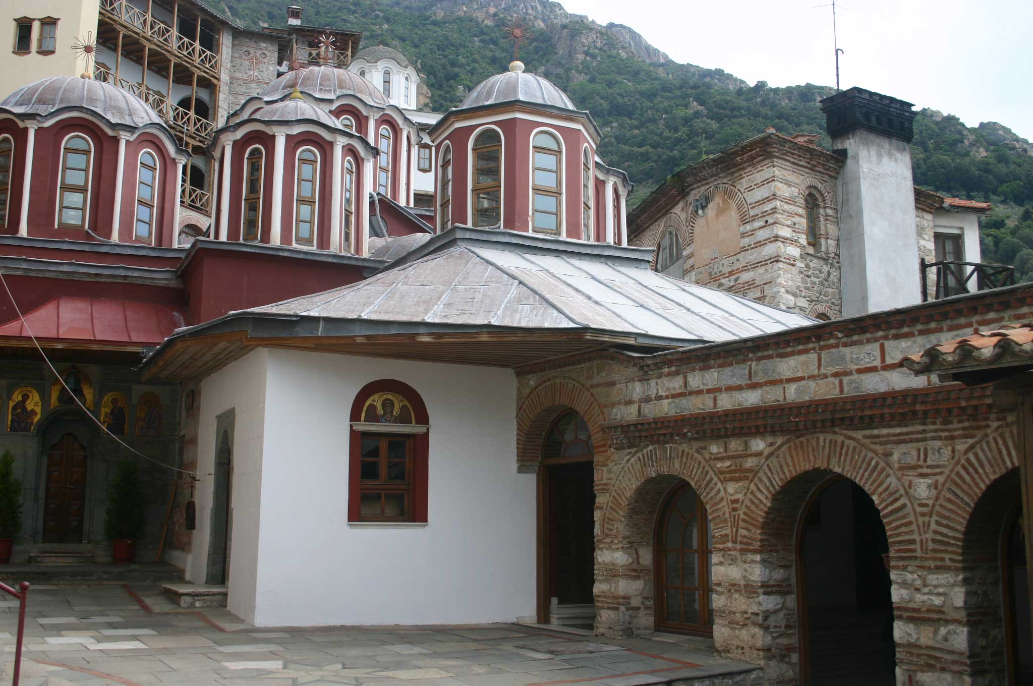 Greece, Mount Athos, Mt Athos - Grigoriou Courtyard, Walkopedia