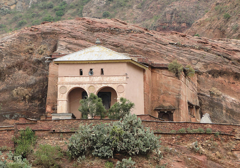 Abreha_and_Atsbeha_Church - © wiki user Bernard Gagnon... Tigray Rock Churches: Abreha_and_Atsbeha_Church - © wiki user Bernard Gagnon...
