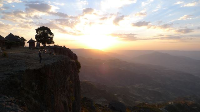 Ethiopia Lalileba Area, Around Lalileba, Wollo, escarpment edge, sunset , Walkopedia