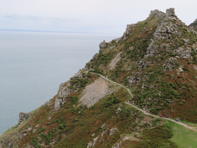 United Kingdom England South-west Exmoor, Exmoor, Looking east from Castle Rock, west of Lynton, Walkopedia