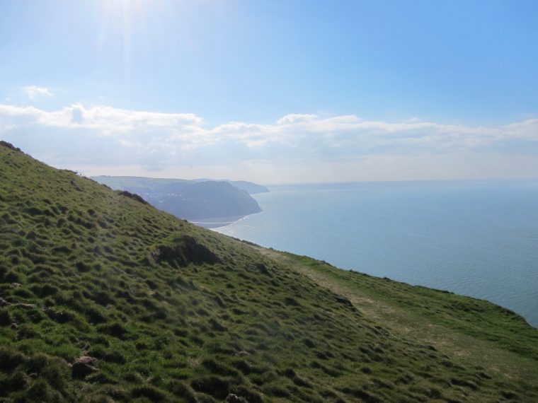 United Kingdom England South-west Exmoor, North Devon Coastal Path, Looking west from Foreland Point, across Lynmouth bay (6), Walkopedia