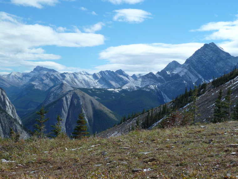 Canada Alberta: Jasper NP, Jasper NP, View from Sulphur Ridge , Walkopedia