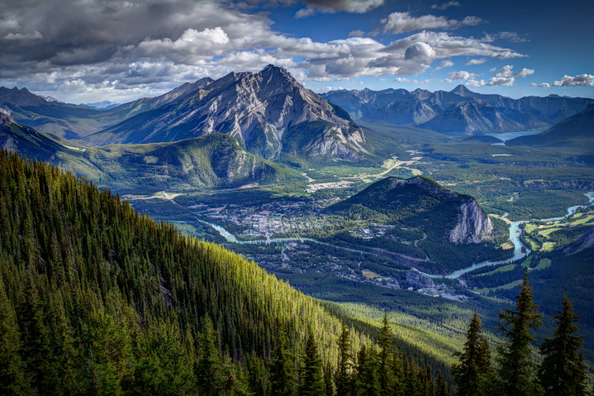 Canada Alberta: Jasper NP, Sulphur Skyline, View from Sulphur Mountain, Walkopedia