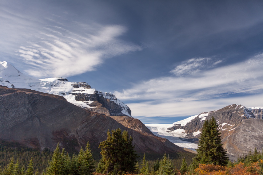 Canada Alberta: Jasper NP, Wilcox Pass, Athabasca Glacier from Wilcox Pass, Walkopedia