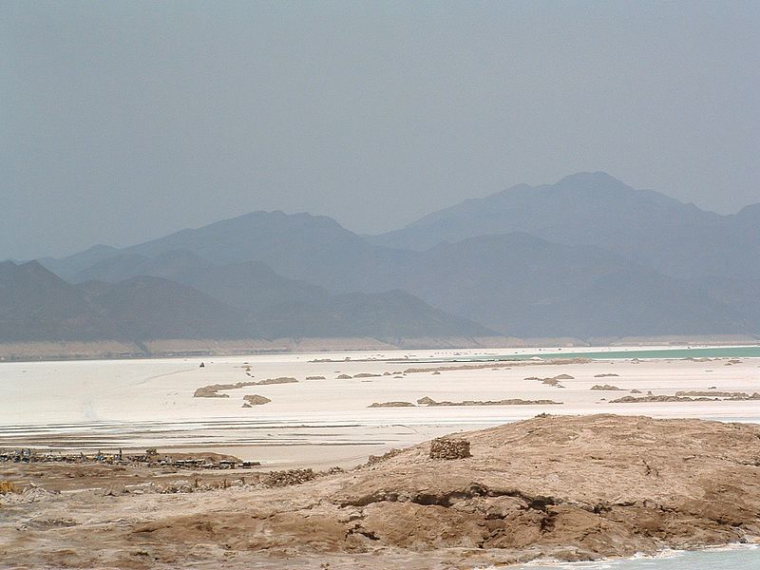 Lac Assal : © Wikicommons user Cjulien21