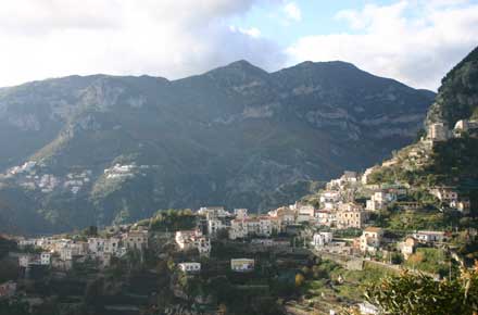 Looking inland - © William Mackesy Around Ravello: Looking inland - © William Mackesy