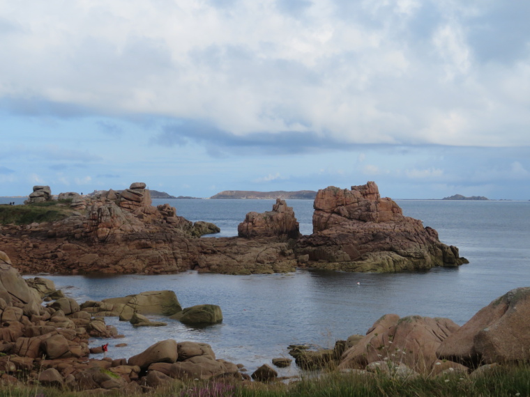 France Brittany, Cote de Granit Rose, S d Douaniers, Walkopedia