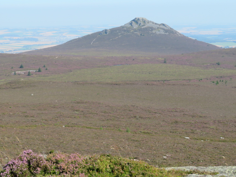 United Kingdom Scotland Aberdeenshire, Bennachie, Mither Tap from Oxen Craig, Walkopedia