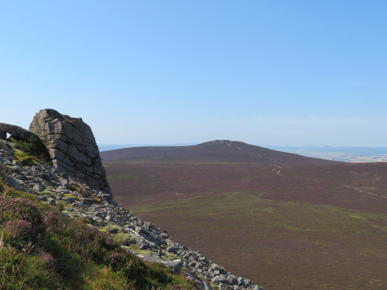 United Kingdom Scotland Aberdeenshire, Bennachie, Oxen Craig from Mither Tap, Walkopedia