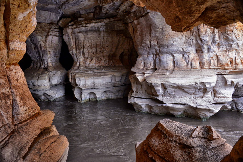 Sof Omar Caves
© Flickr user Rod Waddington