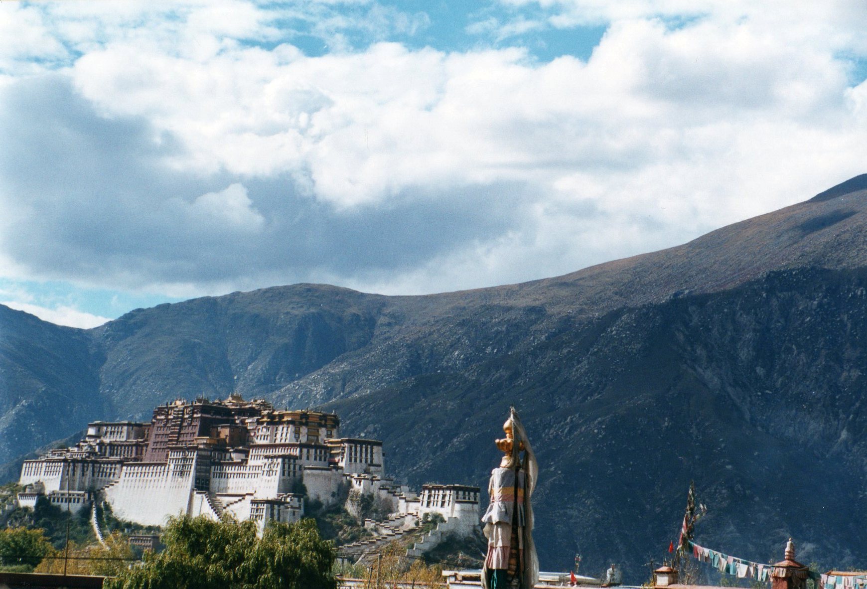 From the Jokhang - ©William Mackesy... Barkhor Kora, Lhasa: From the Jokhang - ©William Mackesy...