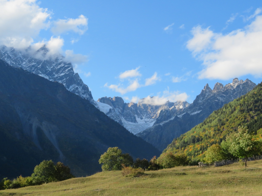 Georgia Gt Caucasus Svaneti, East above Mestia, Looking up Mestia valley, Walkopedia