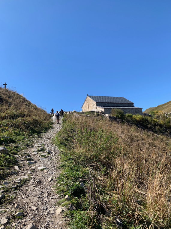 Georgia Gt Caucasus Around Gudauri, To Lomisa Chapel , , Walkopedia