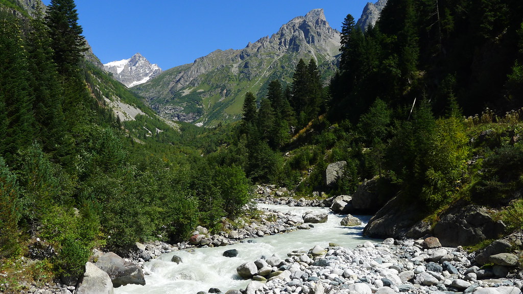 Georgia Gt Caucasus Svaneti, Mestia to Ushguli, Approach to Ushguli , Walkopedia