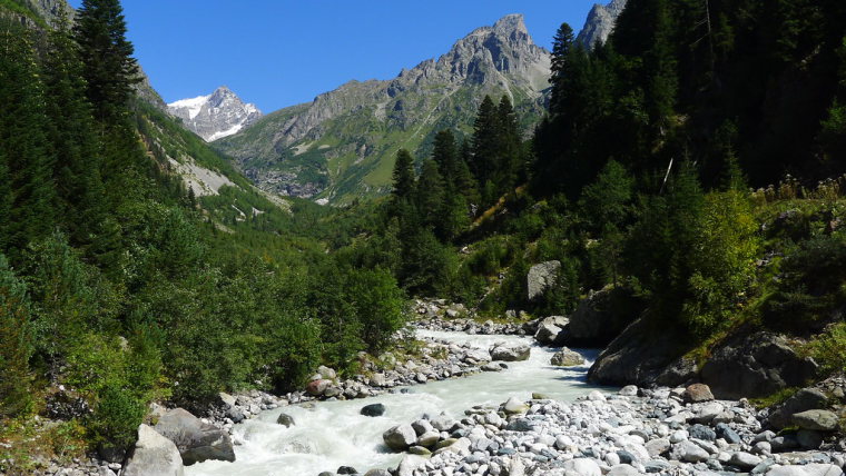 Georgia Gt Caucasus Svaneti, Svaneti Region, Approach to Ushguli, Walkopedia