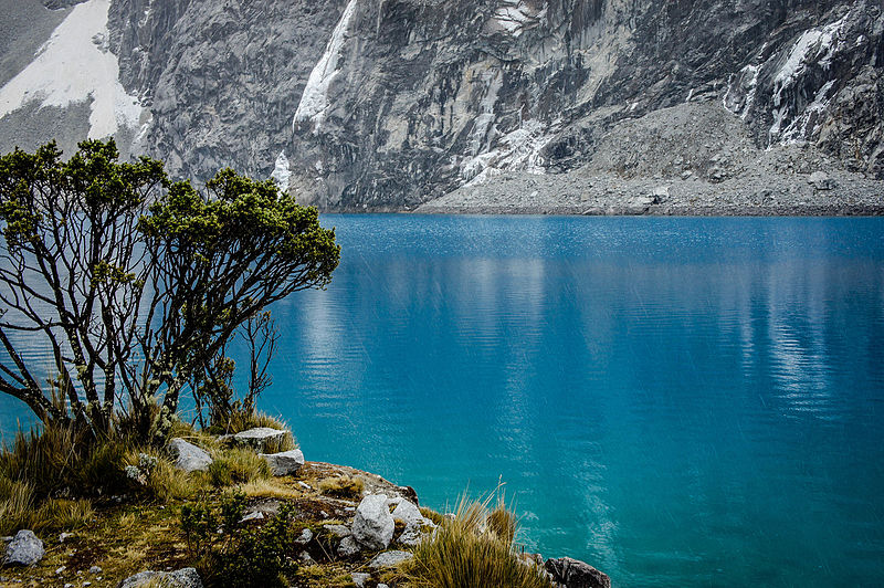 © Flickr user Christian Cruzado Laguna Churup : © Flickr user Christian Cruzado