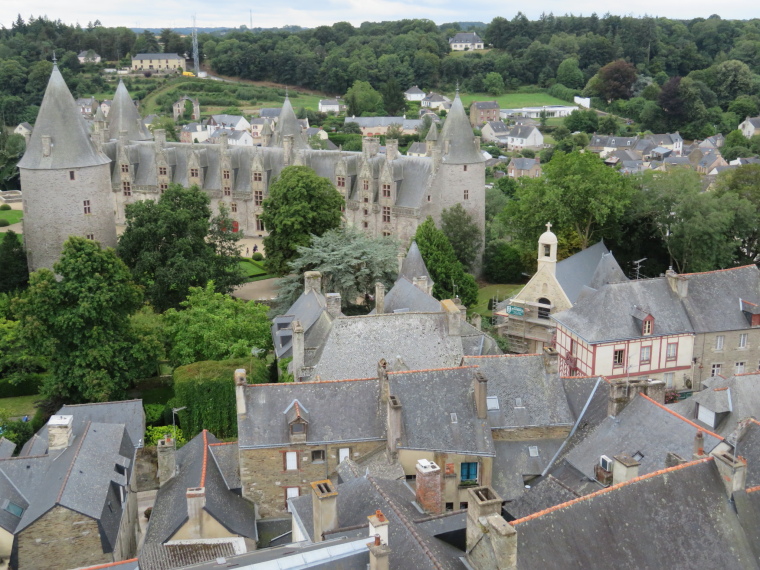 France Brittany, Brest-Nantes Canal, Josselin from spire, Walkopedia