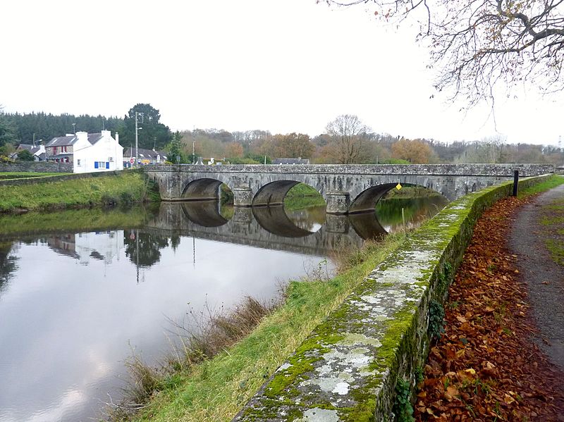 France Brittany, Brest-Nantes Canal, Canal de Nantes a Brest Pont-Coblant, Walkopedia