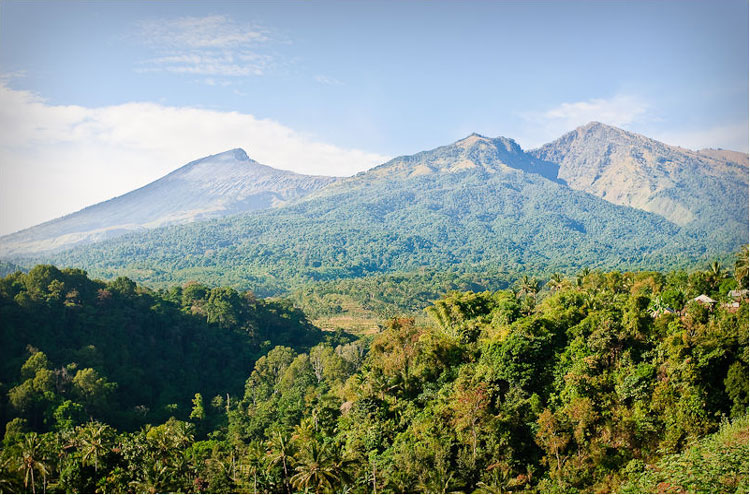 Indonesia Lombok, Mount Rinjani, View on Rinjani - ? From Flickr user JosDielis, Walkopedia