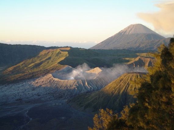 Indonesia Java, Mt Bromo, Bromo foreground, Semeru background, Walkopedia