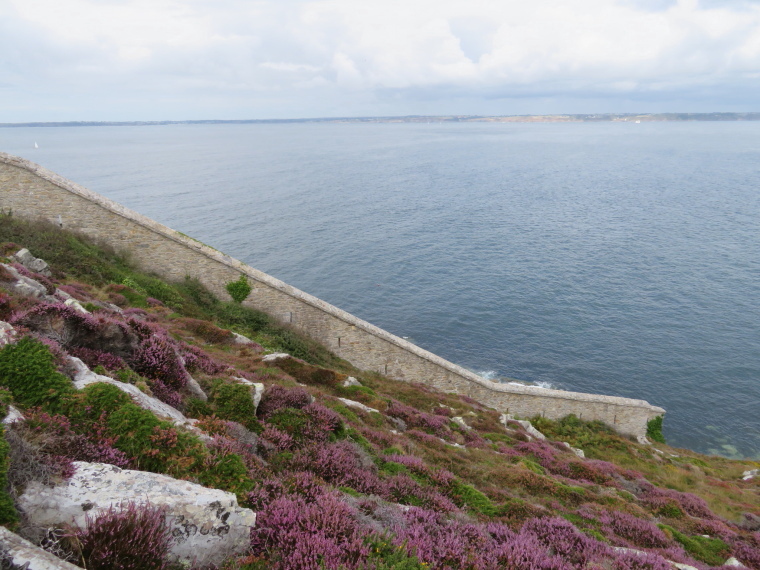 France Brittany, GR34, Crozon - Brest roads from fort, Walkopedia