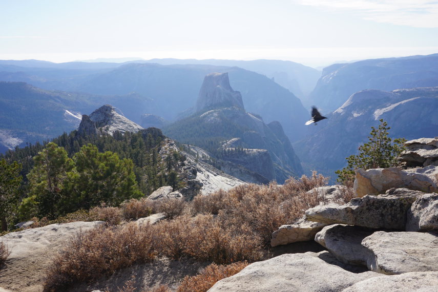USA California Yosemite, Sunrise Lakes and Clouds Rest , Overlooking the national park from Clouds Rest, Walkopedia