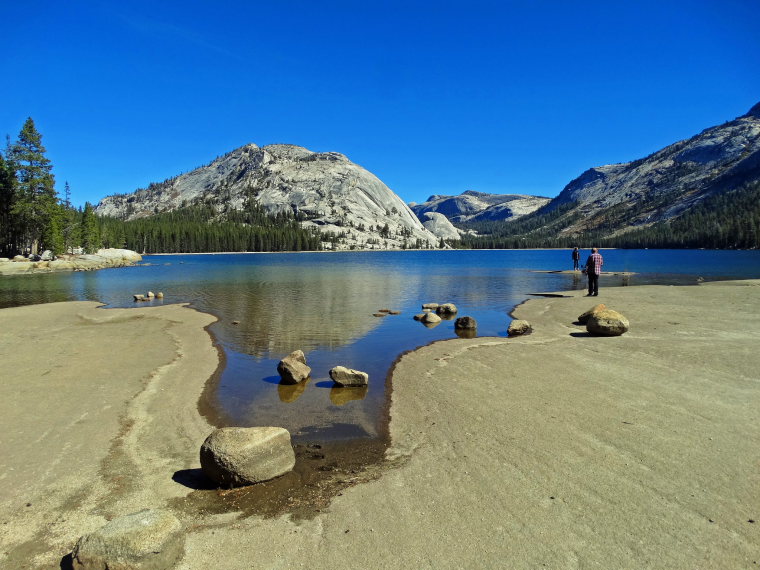 USA California Yosemite, Sunrise Lakes and Clouds Rest , High Sierra Tenaya Lake, Walkopedia