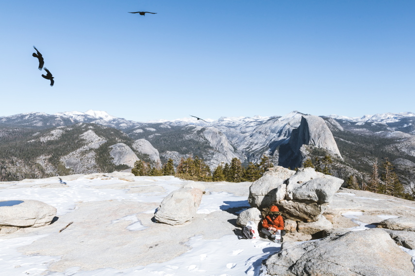 USA California Yosemite, Sentinel Dome and Taft Point, Lunch on top of Sentinel Dome, Walkopedia