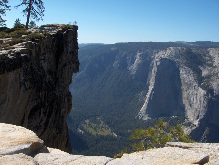 USA California Yosemite, Sentinel Dome and Taft Point, , Walkopedia