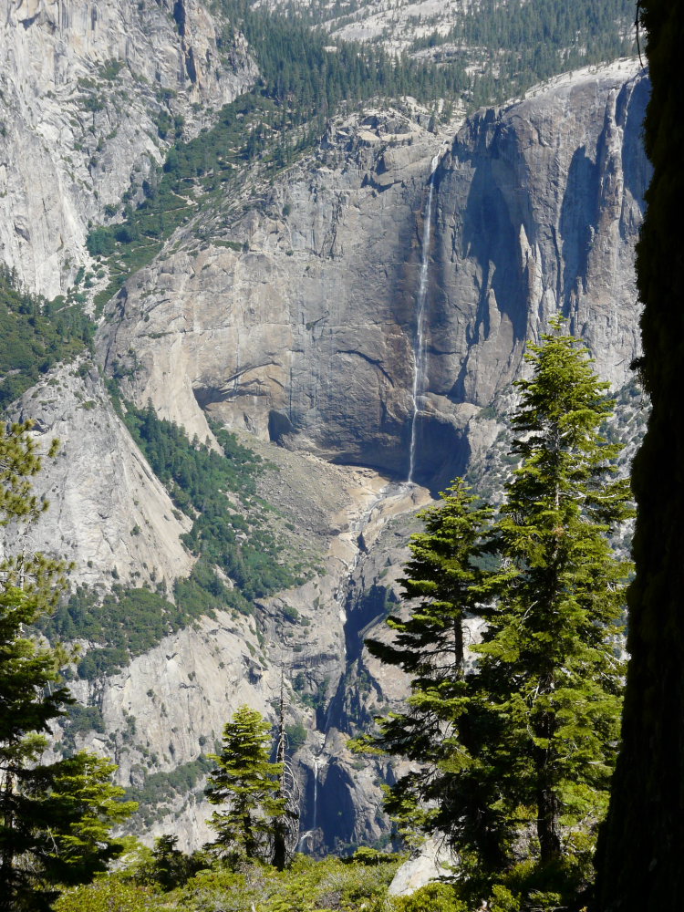 USA California Yosemite, Sentinel Dome and Taft Point, Yosemite Falls from below Sentinel Dome, Walkopedia