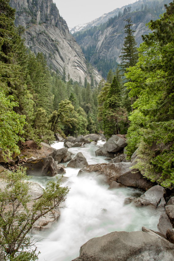 USA California Yosemite, Mist Trail, Falls along the Mist trail , Walkopedia