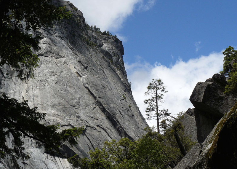 USA California Yosemite, Mist Trail, Yosemite Granite from Mist Trail, Walkopedia