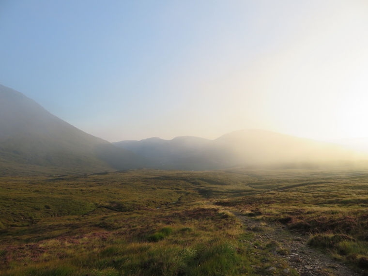 United Kingdom Scotland Isles Skye, Coire na Creiche, Glen Brittle top, late misty light, Walkopedia