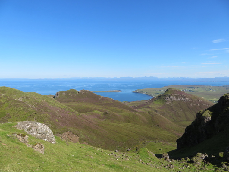 United Kingdom Scotland Isles Skye, Quiraing, Towards mainland from Quiraing, Walkopedia