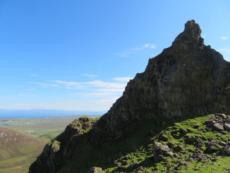 United Kingdom Scotland Isles Skye, Quiraing, Towards mainland from Quiraing, Walkopedia