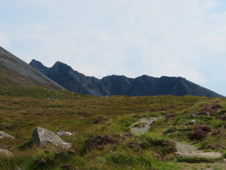 United Kingdom Scotland Isles Skye, Coire Lagan and Sgurr Alasdair, Crossing towards CL from Eas Mor fall, Walkopedia