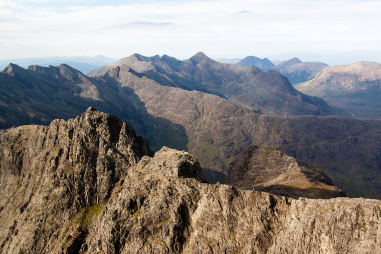 United Kingdom Scotland Isles Skye, Coire Lagan and Sgurr Alasdair, View from Sgurr Alasdair, Skye, Walkopedia