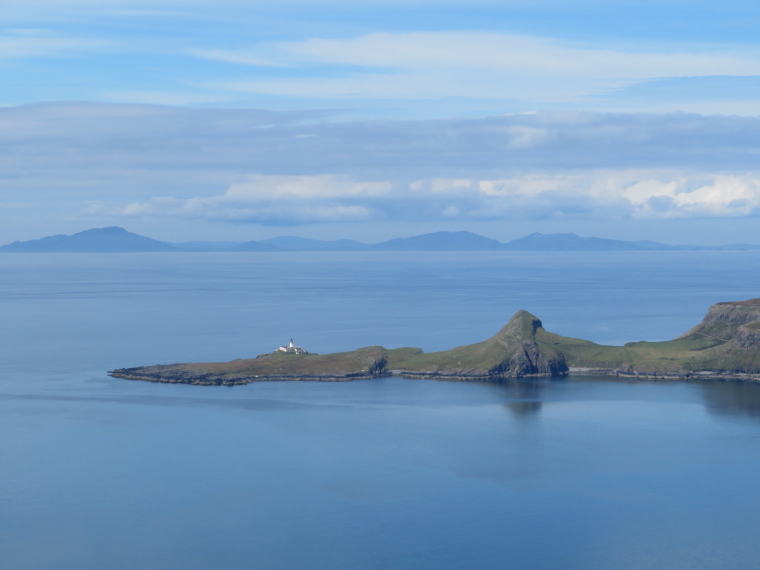 United Kingdom Scotland Isles Skye, NW Capes and Cliffs, Neist Point from Ramasaig Cliff, Walkopedia