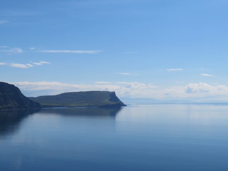 United Kingdom Scotland Isles Skye, NW Capes and Cliffs, The Hoe from Neist Point, Walkopedia