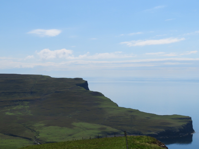 United Kingdom Scotland Isles Skye, NW Capes and Cliffs, The Hoe from Ramasaig Cliff, Walkopedia