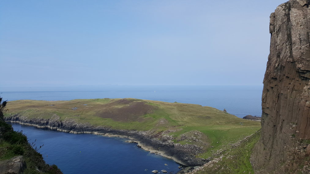 United Kingdom Scotland Isles Skye, Rubha Hunish, Rubha Hunish from the cliff path, Walkopedia