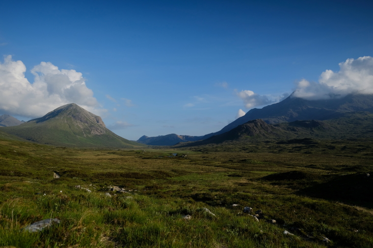 United Kingdom Scotland Isles Skye, Glen Sligachan, Evening over Glen Sligachan, Walkopedia