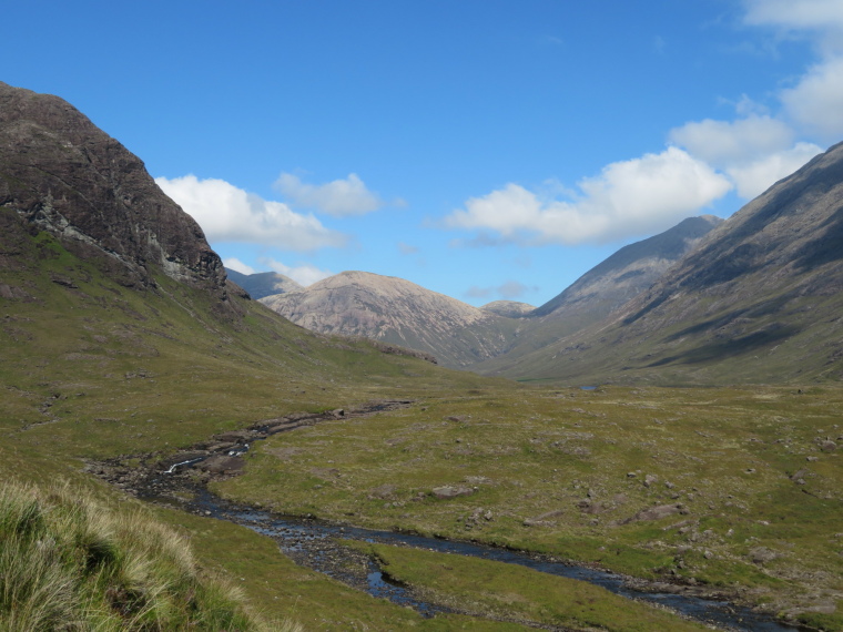 United Kingdom Scotland Isles Skye, Glen Sligachan, Up southern Glen Sligachan from Camasunary, Walkopedia